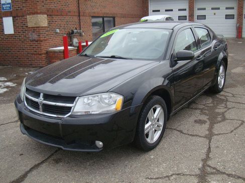 Used 2010 Dodge Avenger R/T image 1
