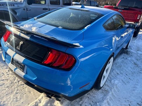 Used 2022 Ford Mustang Shelby GT500 w/ Technology Package image 5
