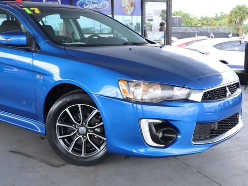 Used 2017 Mitsubishi Lancer ES FWD image 2