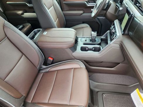 New 2026 GMC Sierra 1500 Denali AWD/4WD image 17