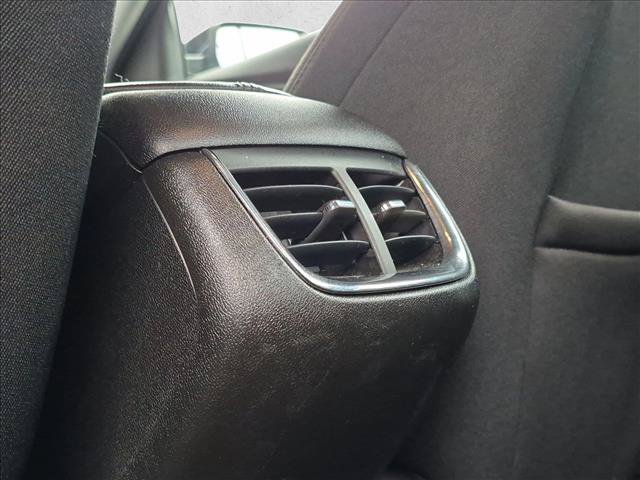 Used 2025 Chevrolet Malibu LT FWD image 16