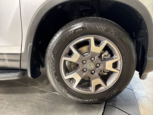 Certified 2022 Honda Passport TrailSport image 14