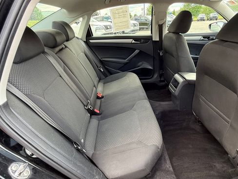 Used 2012 Volkswagen Passat 2.5 S FWD image 15