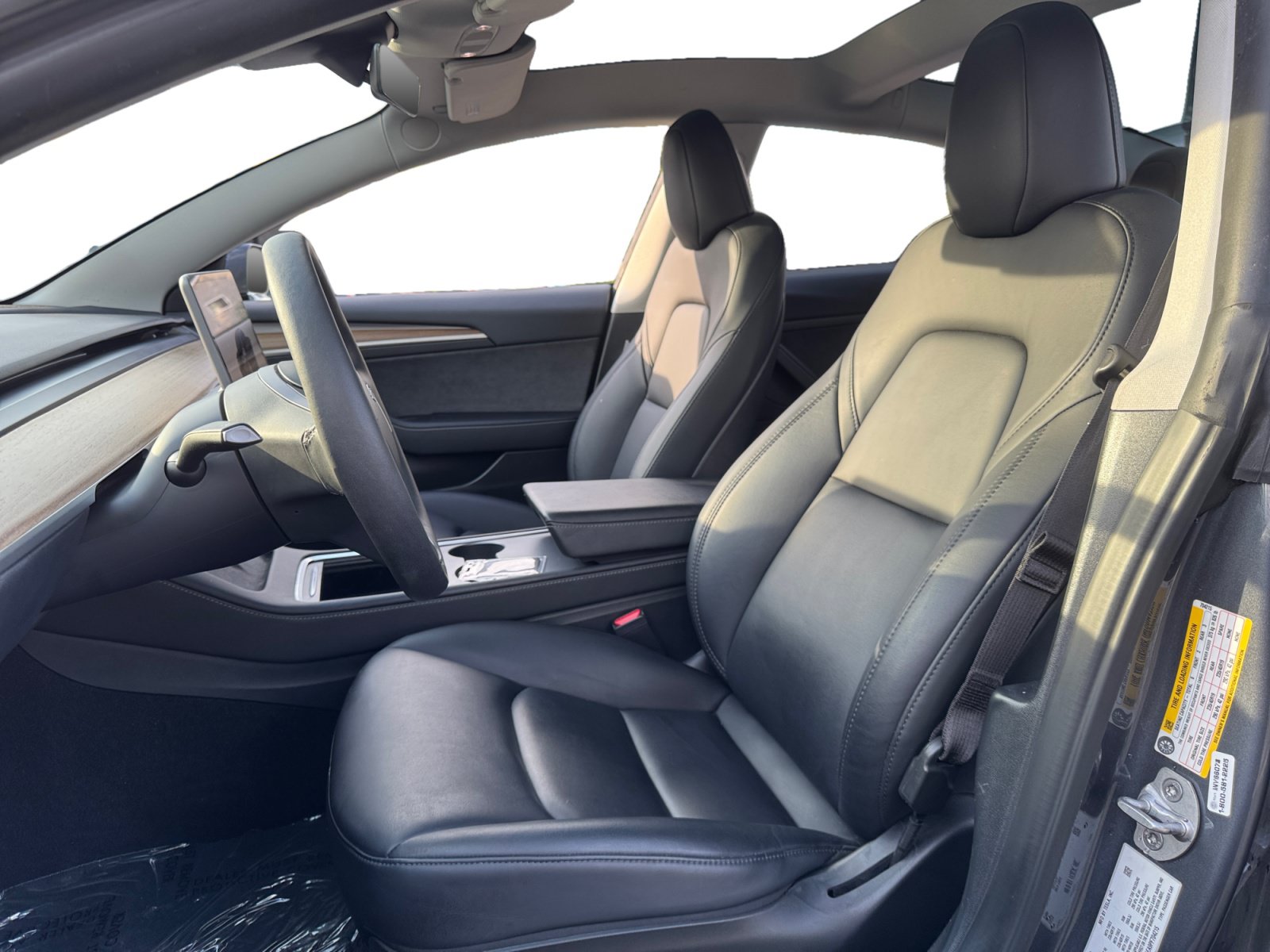 Used 2023 Tesla Model 3 Standard Range RWD image 9
