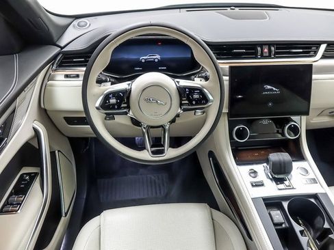 Used 2025 Jaguar F-PACE R-Dynamic S image 13