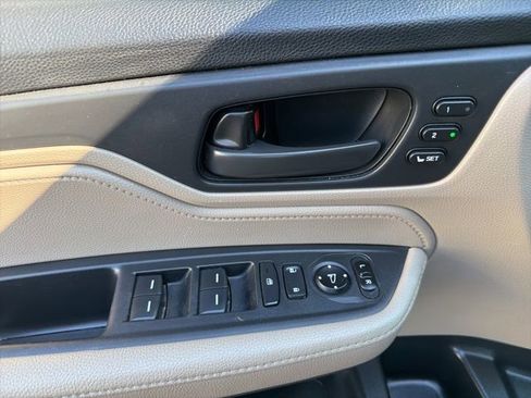 Used 2018 Honda Odyssey EX-L image 23