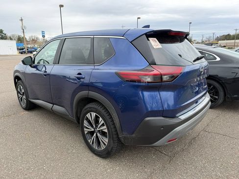 Used 2023 Nissan Rogue SV AWD/4WD image 2
