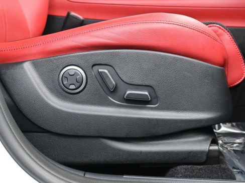 Certified 2023 Genesis GV70 2.5T w/ Sport Prestige Package image 16