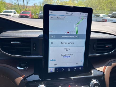 Used 2022 Ford Explorer King Ranch w/ Premium Technology Package image 16