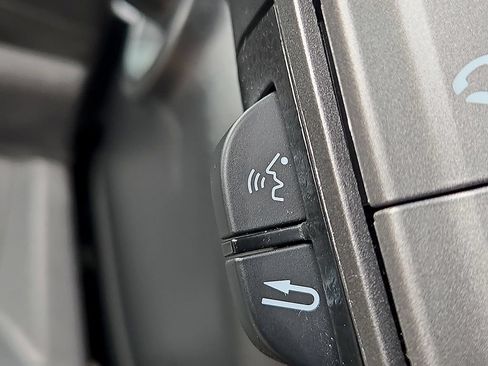 Used 2015 Honda Pilot Touring image 27