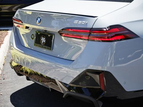 New 2027 BMW 530i xDrive w/ M Sport Package AWD/4WD image 9
