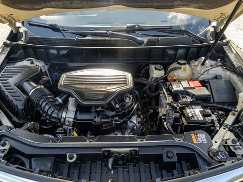 Used 2017 Cadillac XT5 Luxury w/ Driver Awareness Package FWD image 51