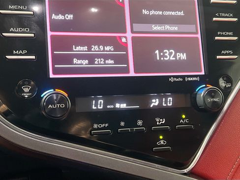 Used 2020 Toyota Camry XSE FWD image 24