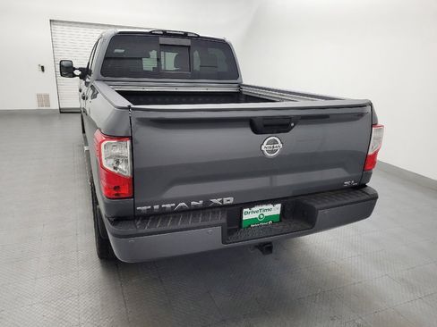 Used 2016 Nissan Titan SL RWD image 6