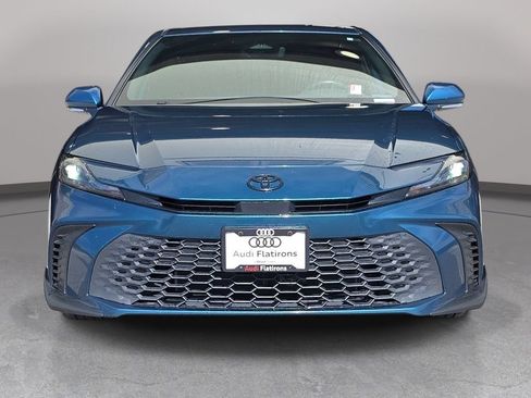 Used 2025 Toyota Camry SE w/ Convenience Package AWD/4WD image 3