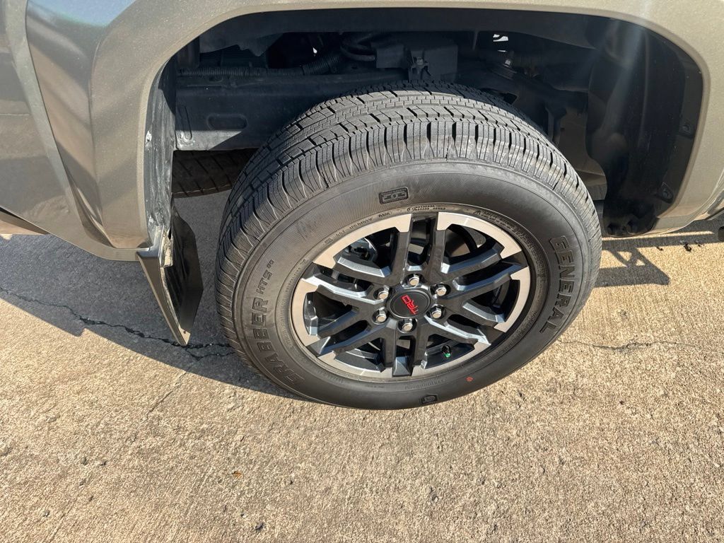 Used 2024 Toyota Tacoma TRD Sport RWD image 10
