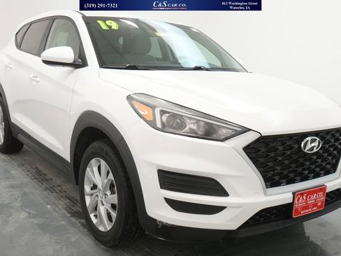 Used 2019 Hyundai Tucson SE image 1