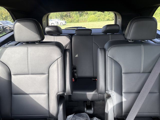 New 2027 GMC Acadia Elevation w/ Black Edition AWD/4WD image 21