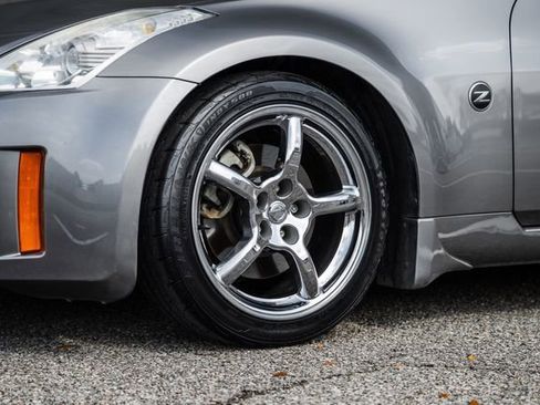 Used 2008 Nissan 350Z Enthusiast w/ Cargo Convenience Pkg image 37