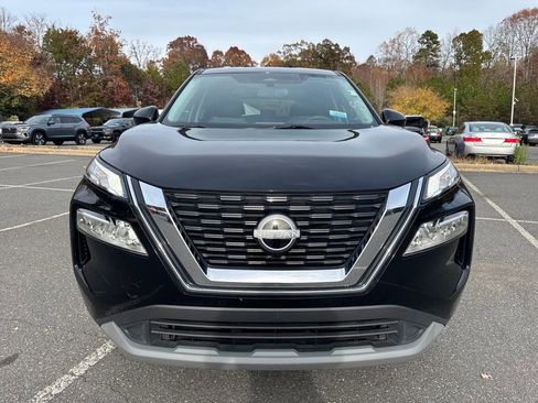 Used 2023 Nissan Rogue SV image 8