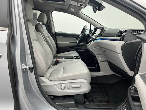 Used 2024 Honda Odyssey Touring image 32