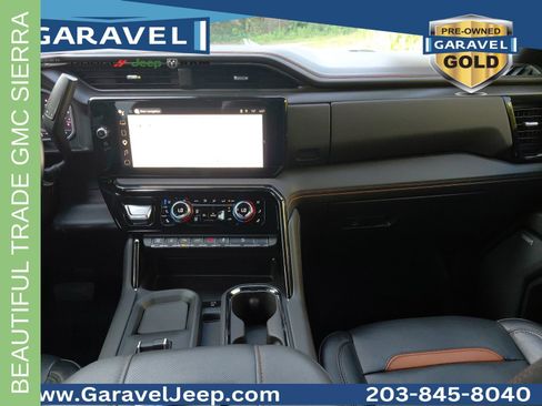 Used 2024 GMC Sierra 3500 AT4 w/ AT4 Preferred Package AWD/4WD image 3