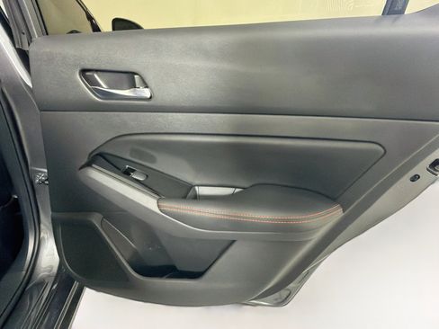 Used 2024 Nissan Altima 2.5 SR FWD image 28