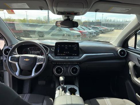 New 2025 Chevrolet Blazer LT AWD/4WD image 28