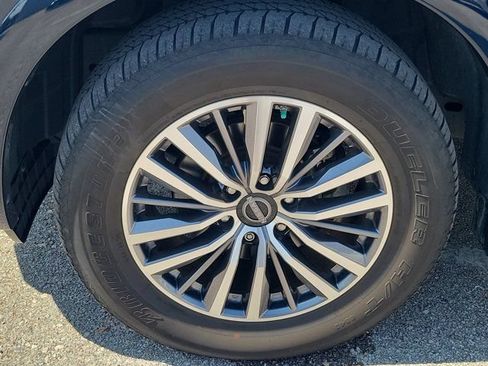 Used 2023 Nissan Armada SL w/ Captain's Chairs Package AWD/4WD image 10