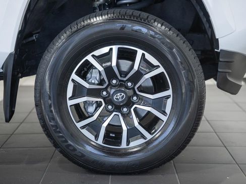 Used 2023 Toyota Tacoma TRD Sport w/ Advanced Technology Package AWD/4WD image 19
