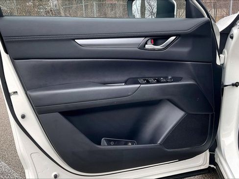 Certified 2025 MAZDA CX-5 AWD 2.5 S w/ Select Package image 22