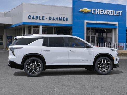 New 2026 Chevrolet Traverse High Country w/ LPO, Floor Liner Package AWD/4WD image 5