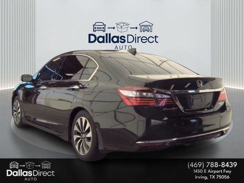Used 2017 Honda Accord Touring image 8