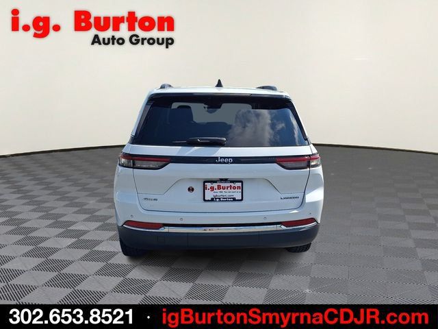 Used 2023 Jeep Grand Cherokee Laredo w/ Luxury Tech Group I AWD/4WD image 5