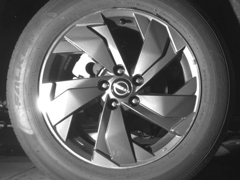 Used 2025 Nissan Rogue SV FWD image 15