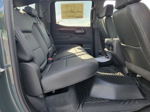 Used 2026 Chevrolet Silverado 1500 LT Trail Boss w/ Convenience Package II image 39