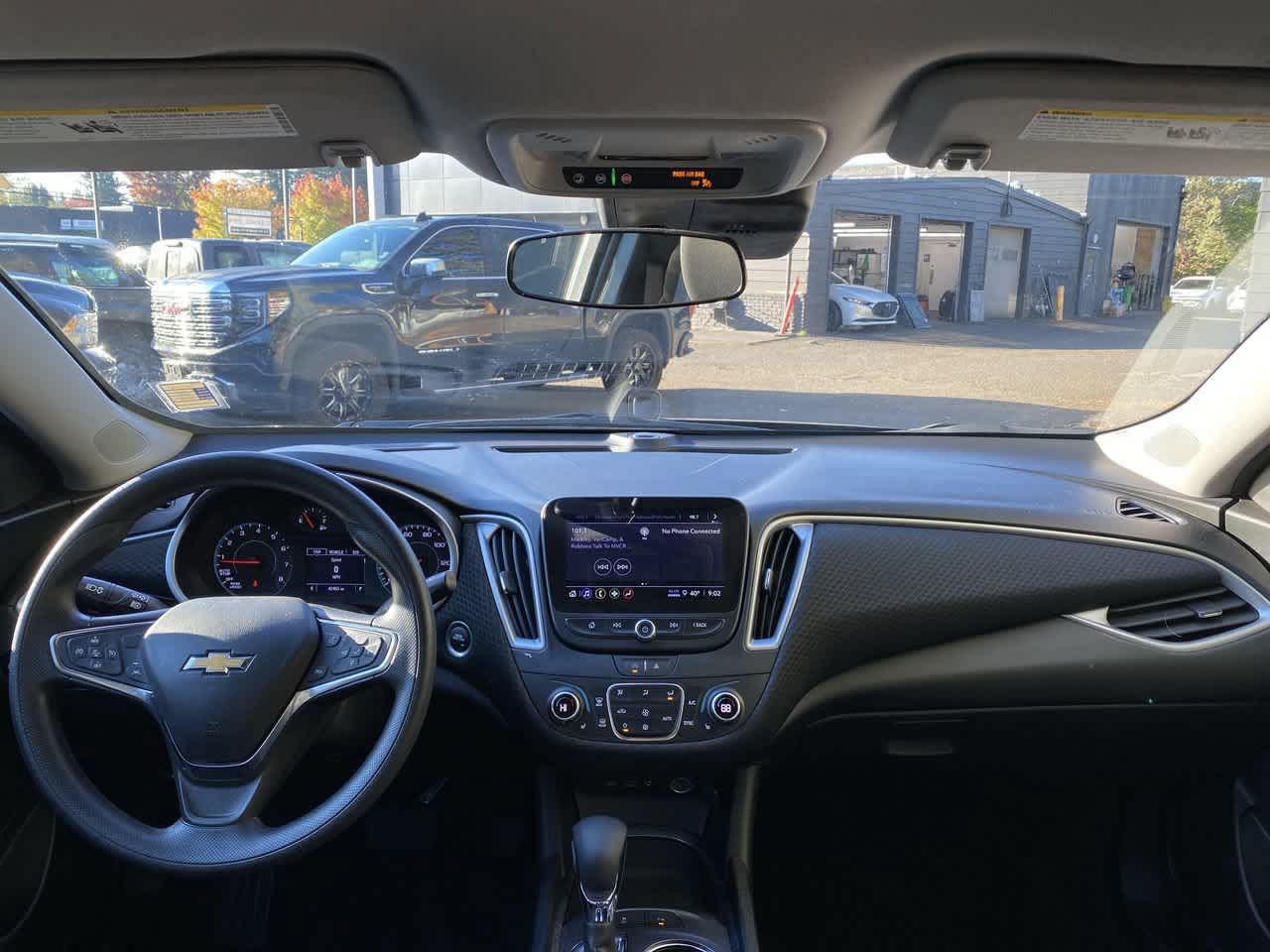 Used 2025 Chevrolet Malibu LT FWD image 12