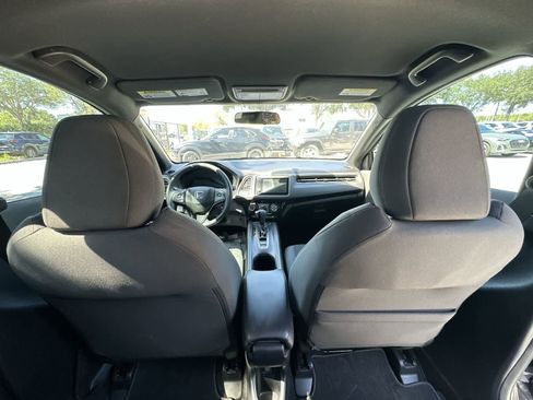 Used 2021 Honda HR-V Sport image 17