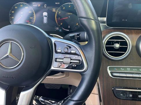 Used 2020 Mercedes-Benz GLC 300 w/ Premium Package image 19