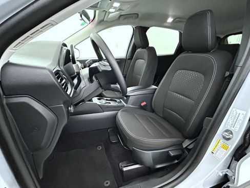 Used 2025 Ford Escape Active AWD/4WD image 10