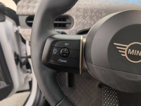 Used 2025 MINI Cooper S FWD image 35