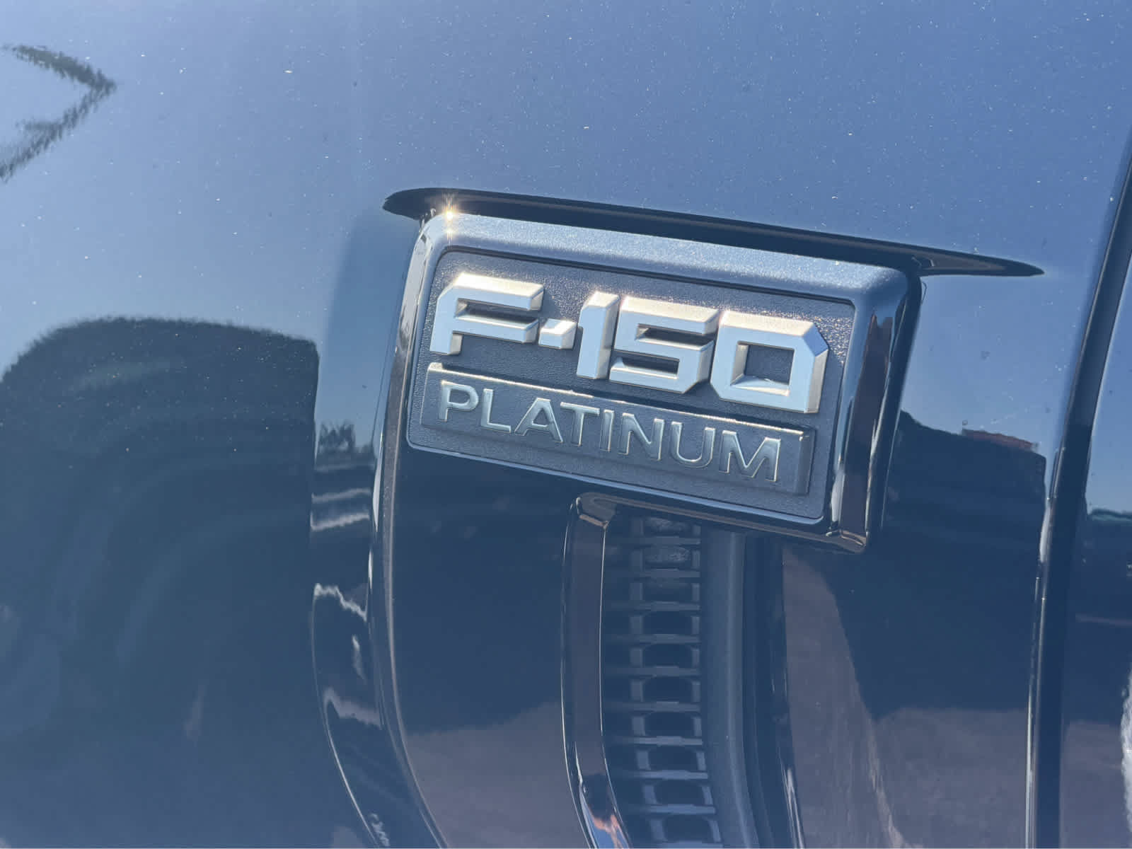 Used 2025 Ford F150 Platinum w/ Equipment Group 702A High AWD/4WD image 12