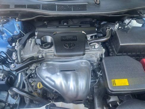 Used 2012 Toyota Camry LE FWD image 27