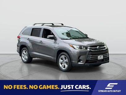 Used 2017 Toyota Highlander Limited w/ Carpet Mat Package