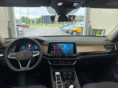 New 2026 Volkswagen Atlas SE AWD/4WD image 10