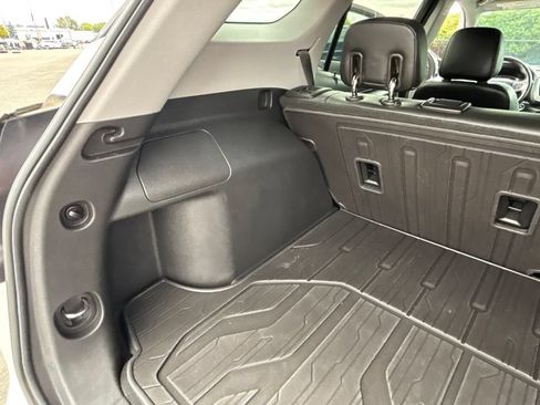 Used 2020 GMC Terrain SLT w/ Preferred Package AWD/4WD image 38