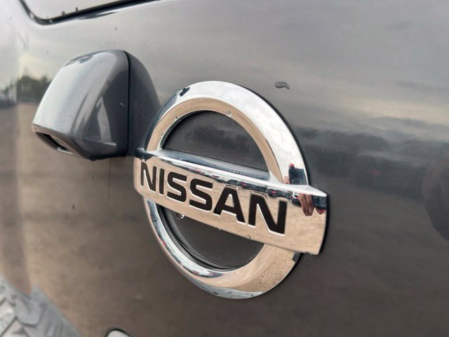 Used 2013 Nissan Xterra PRO-4X w/ Pro-4x Leather Pkg AWD/4WD image 12