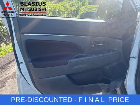 Used 2025 Mitsubishi Outlander Sport ES AWD/4WD image 15