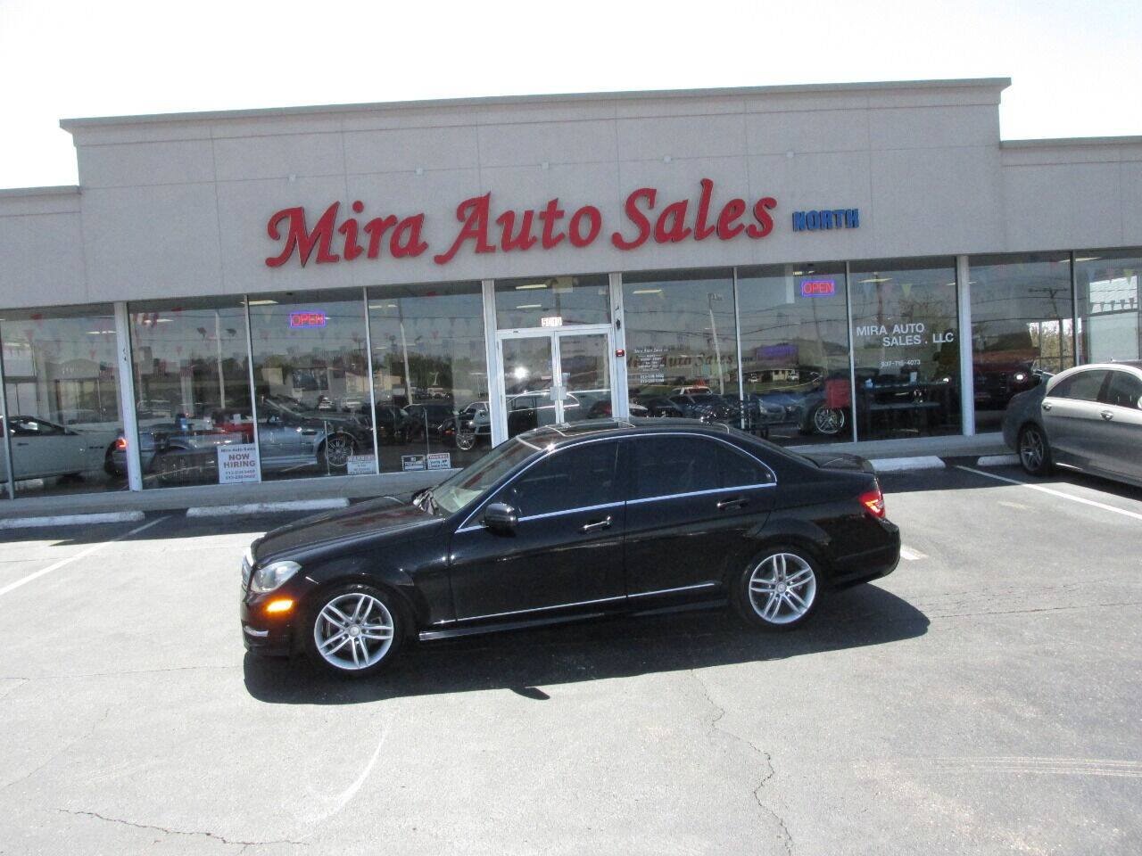 Used 2012 Mercedes-Benz C 300 4MATIC Sedan image 3