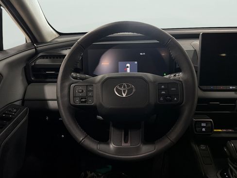 Used 2026 Toyota RAV4 XLE Premium FWD image 22